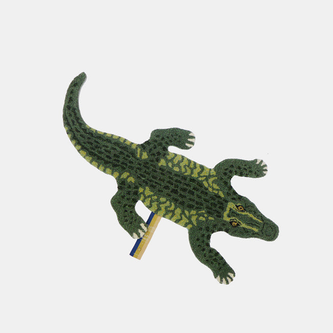 Detail Crocodile Print Rug Nomer 11
