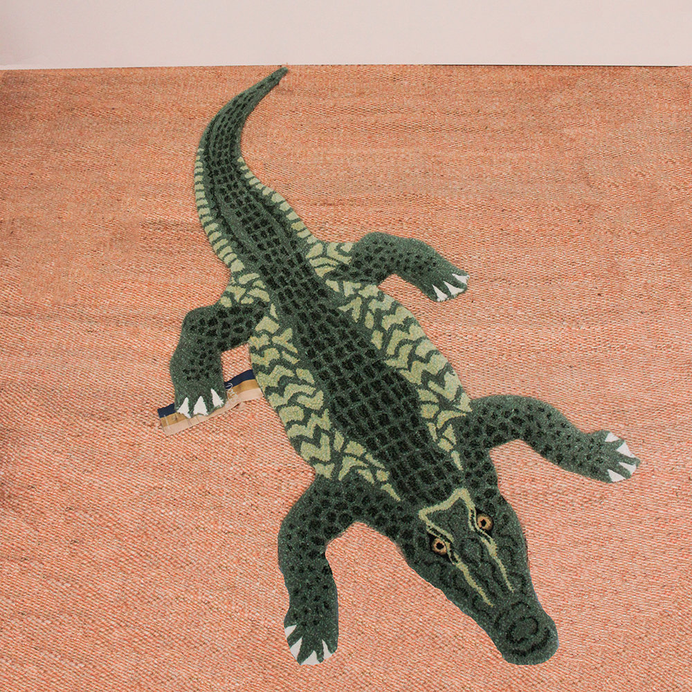 Detail Crocodile Print Rug Nomer 18