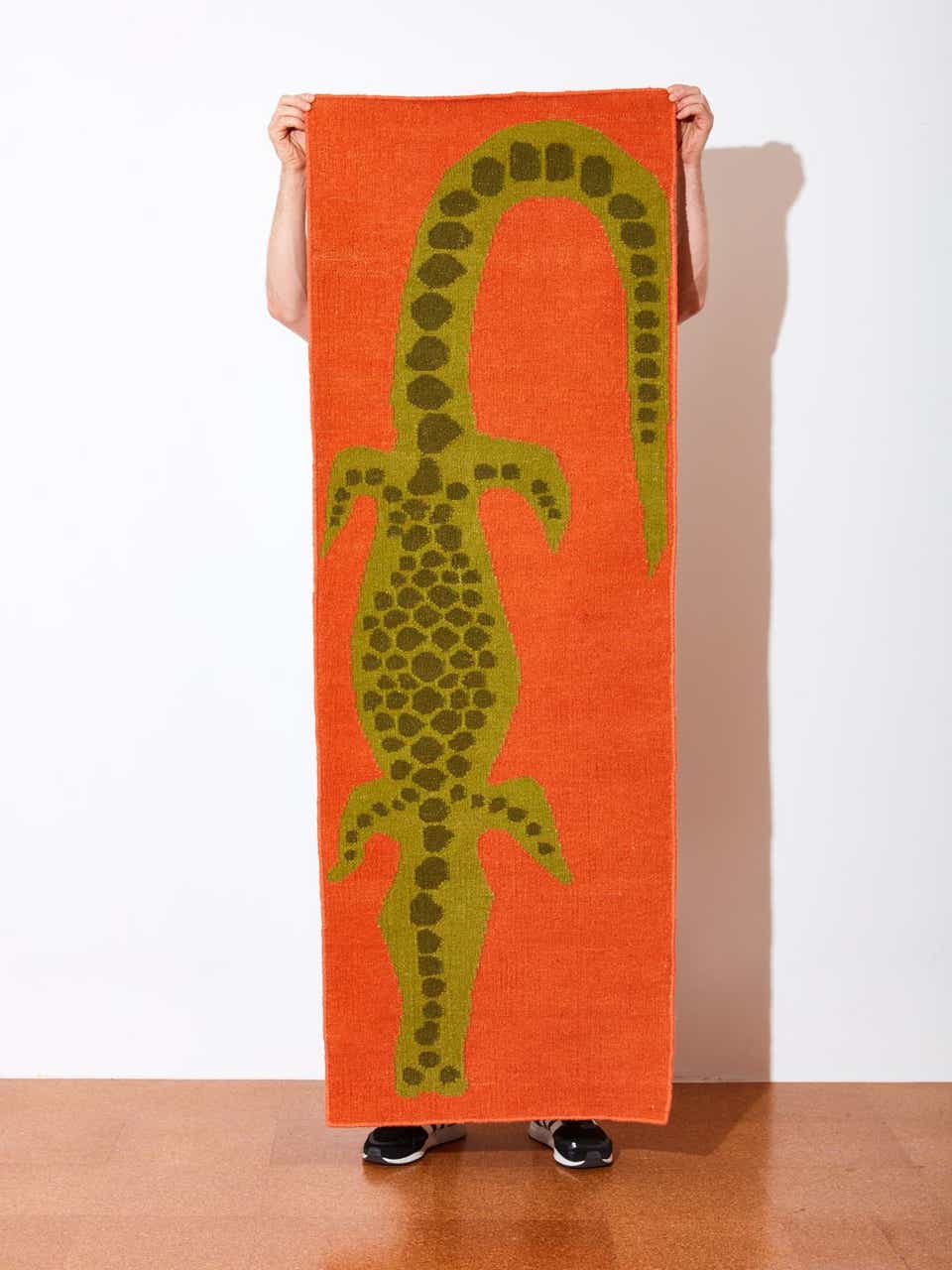 Detail Crocodile Print Rug Nomer 45