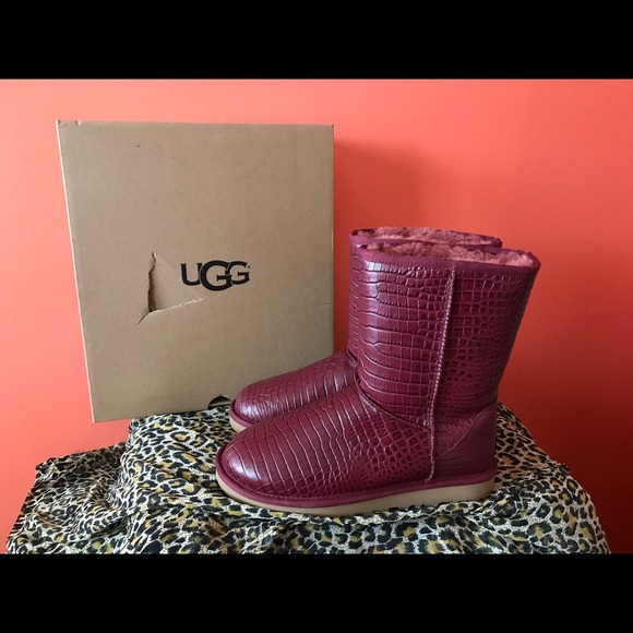 Detail Crocodile Ugg Boots Nomer 10