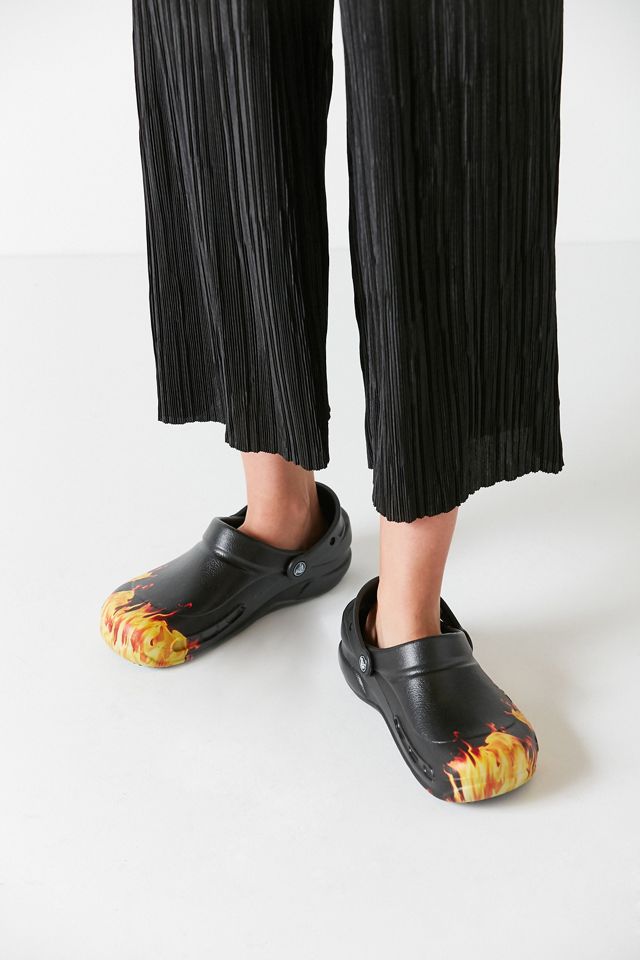 Detail Crocs Flame Nomer 2