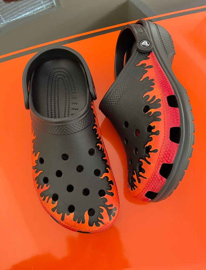 Detail Crocs Flame Nomer 30