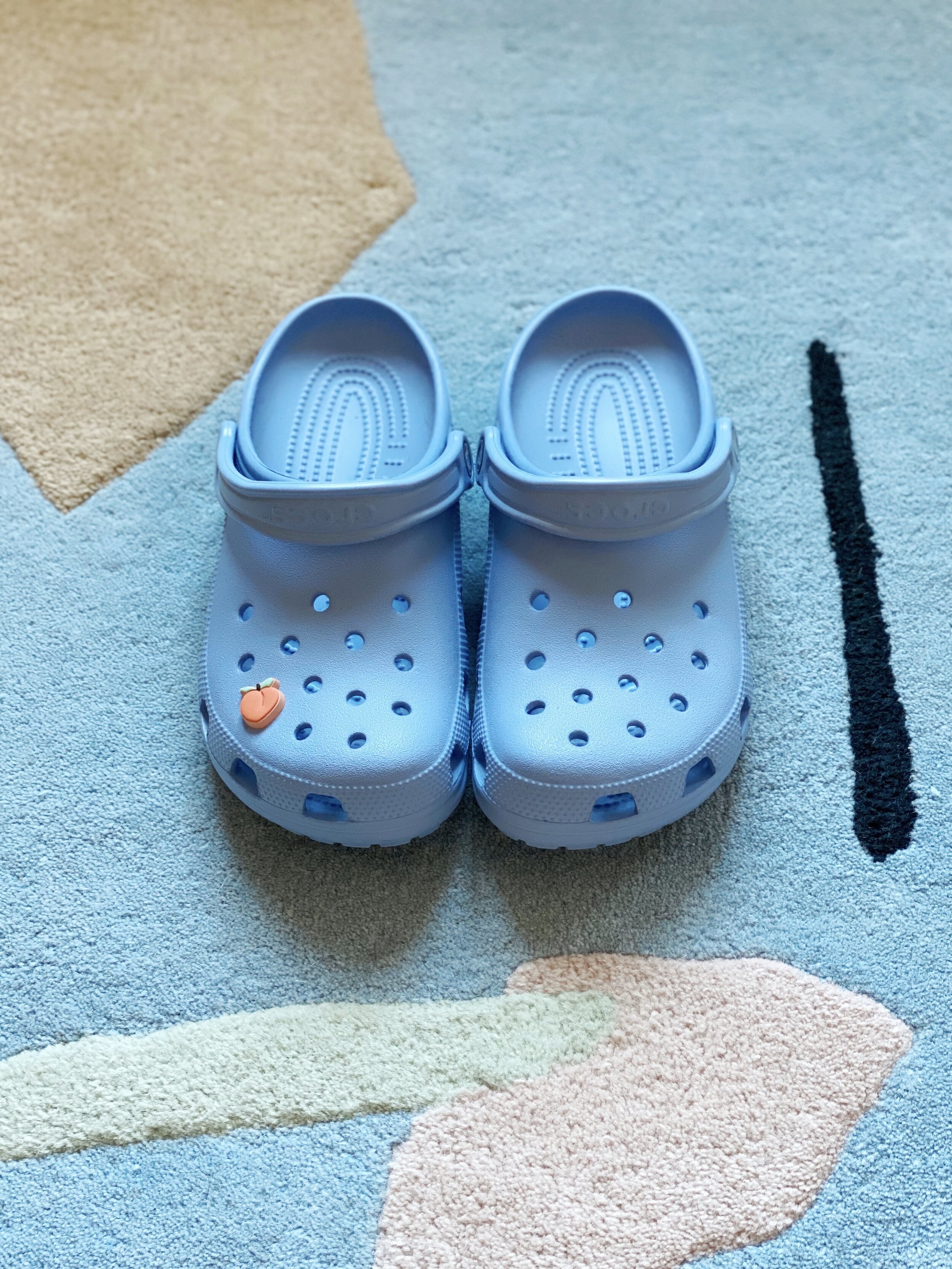 Detail Crocs Images Nomer 52