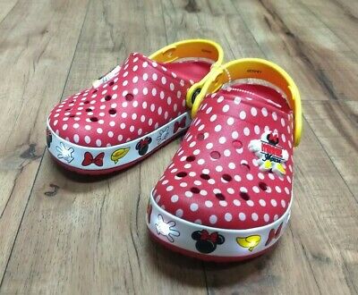 Detail Crocs Mickey Mouse Light Up Nomer 25