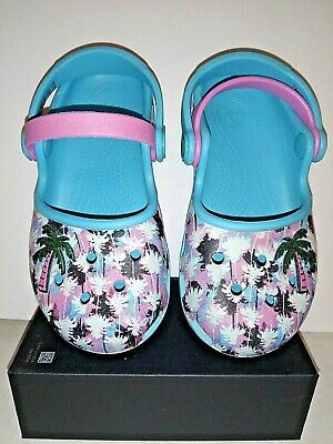 Detail Crocs Palm Tree Nomer 21