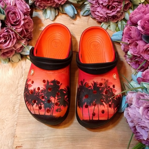 Detail Crocs Palm Tree Nomer 32