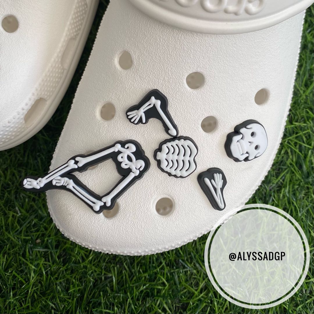 Detail Crocs Skeleton Nomer 29