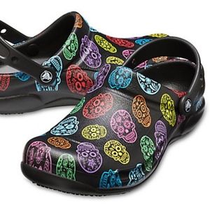 Detail Crocs Sugar Skull Nomer 11