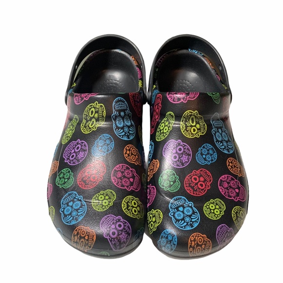 Detail Crocs Sugar Skull Nomer 12