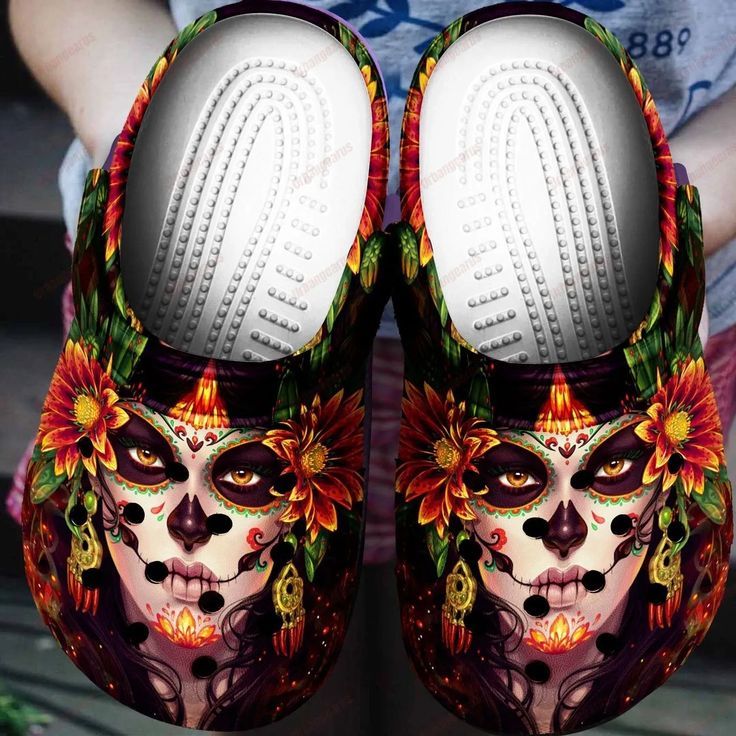 Detail Crocs Sugar Skull Nomer 18