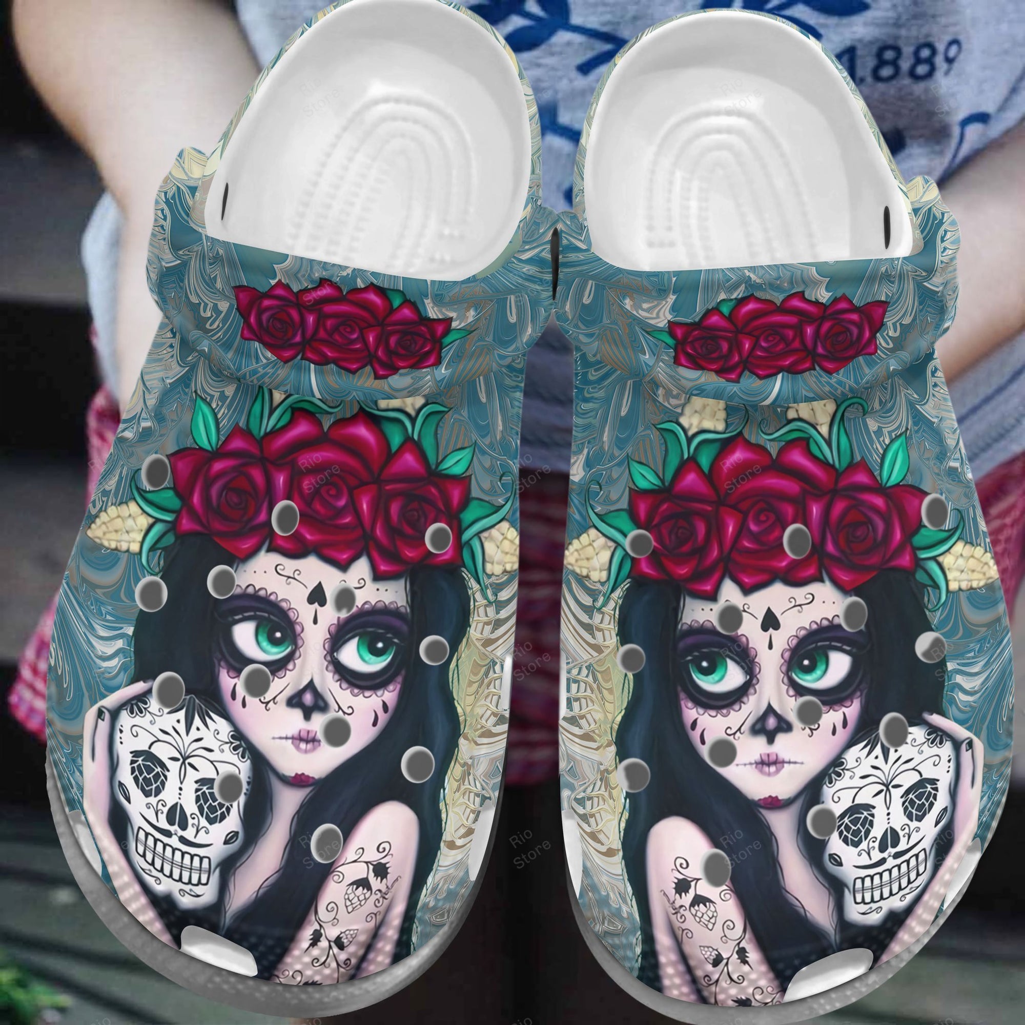 Detail Crocs Sugar Skull Nomer 32