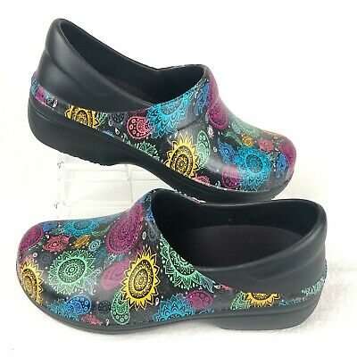 Detail Crocs Sugar Skull Nomer 39