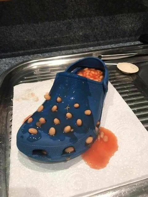 Crocs With Beans - KibrisPDR