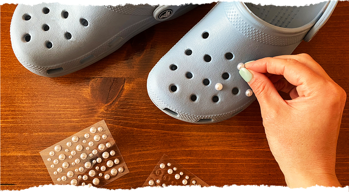 Detail Crocs With Pearls Nomer 13