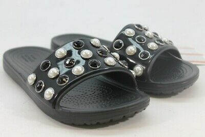 Detail Crocs With Pearls Nomer 15