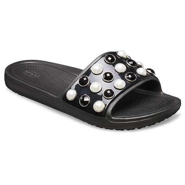 Detail Crocs With Pearls Nomer 18