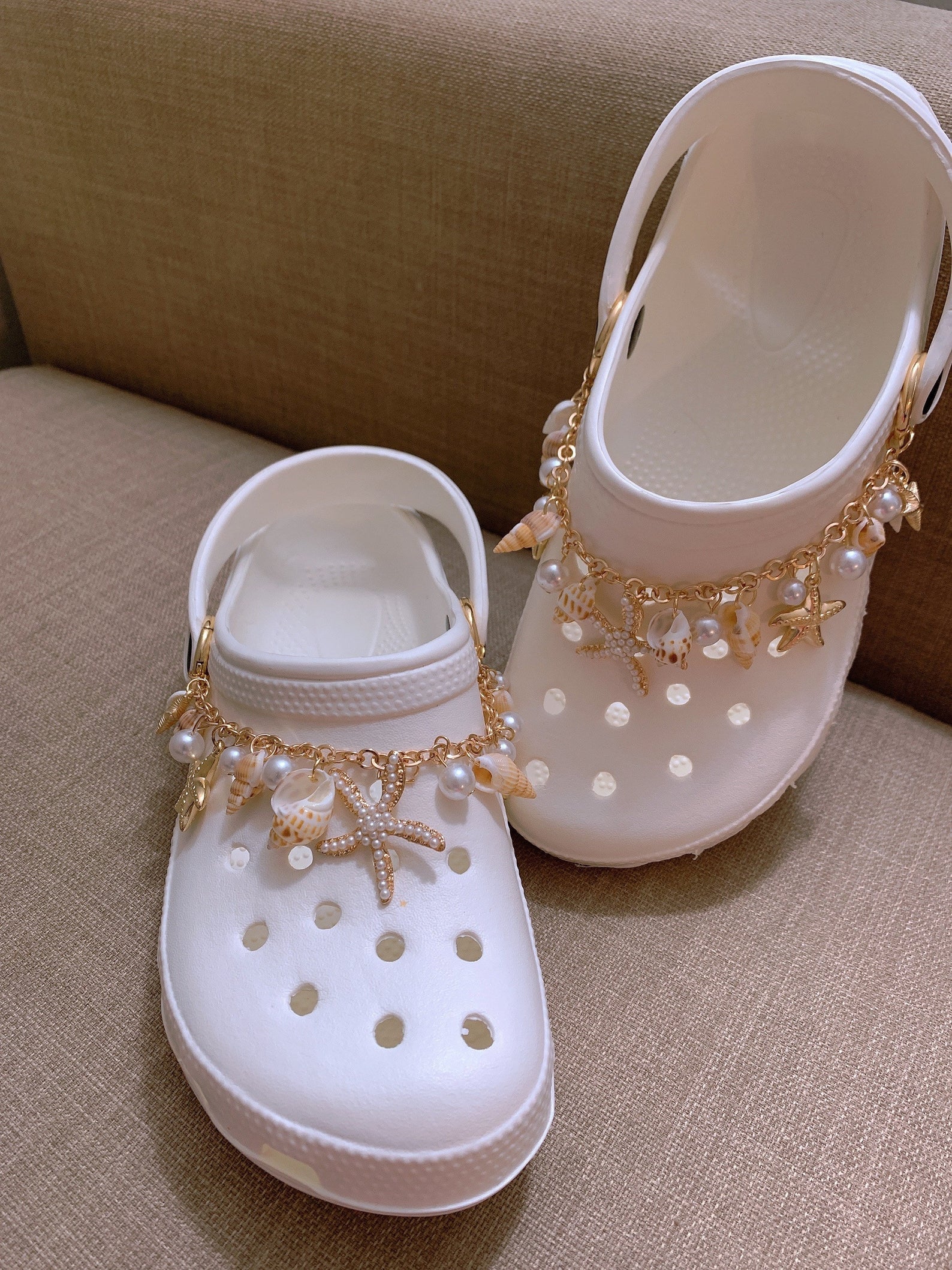 Detail Crocs With Pearls Nomer 58