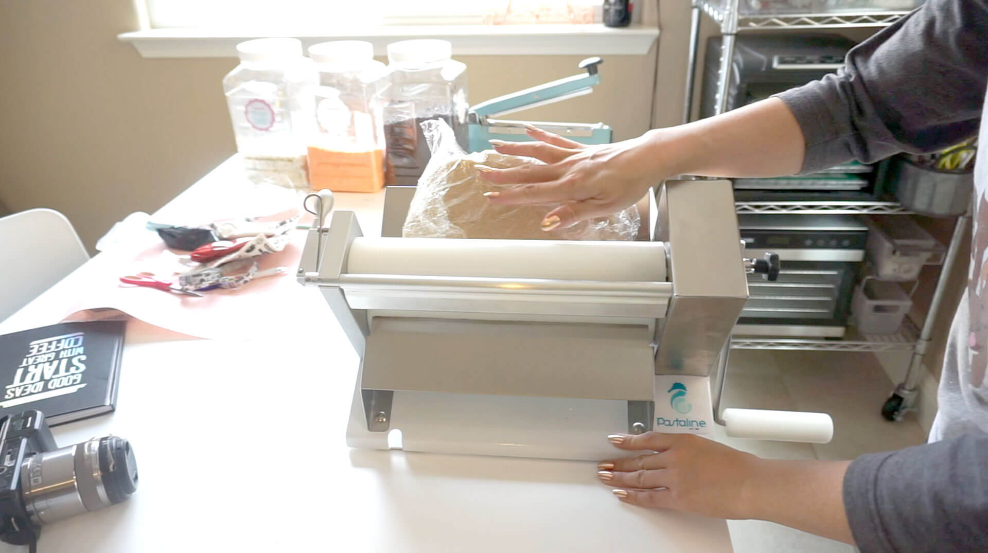 Detail Croissant Dough Roller Nomer 54