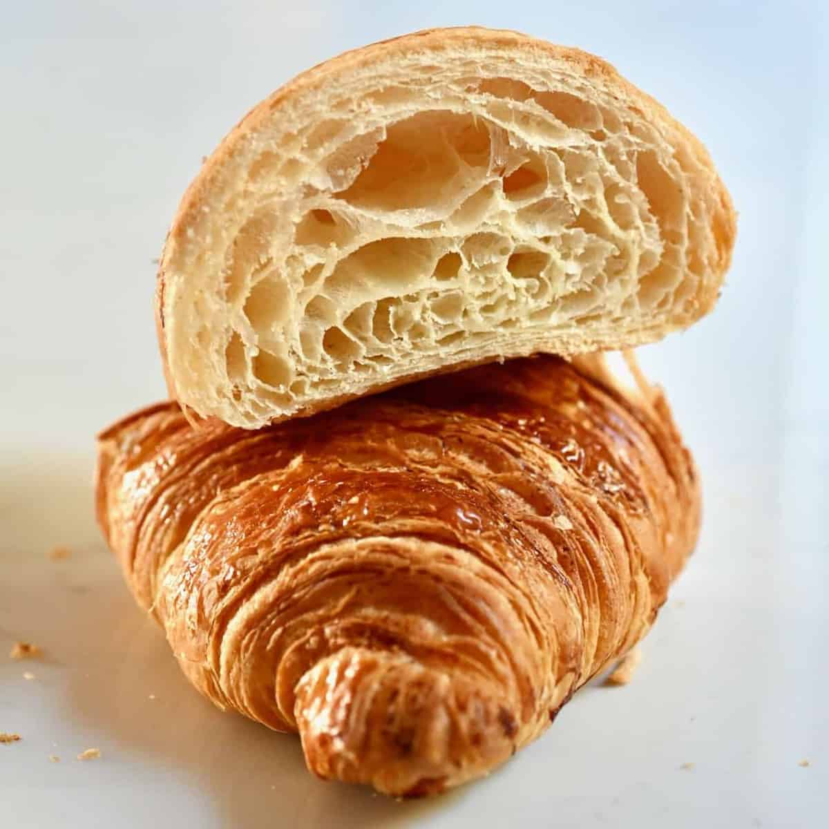 Detail Croissant Pic Nomer 22