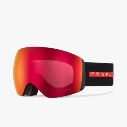 Detail Prada Linea Rossa Oakley Nomer 20