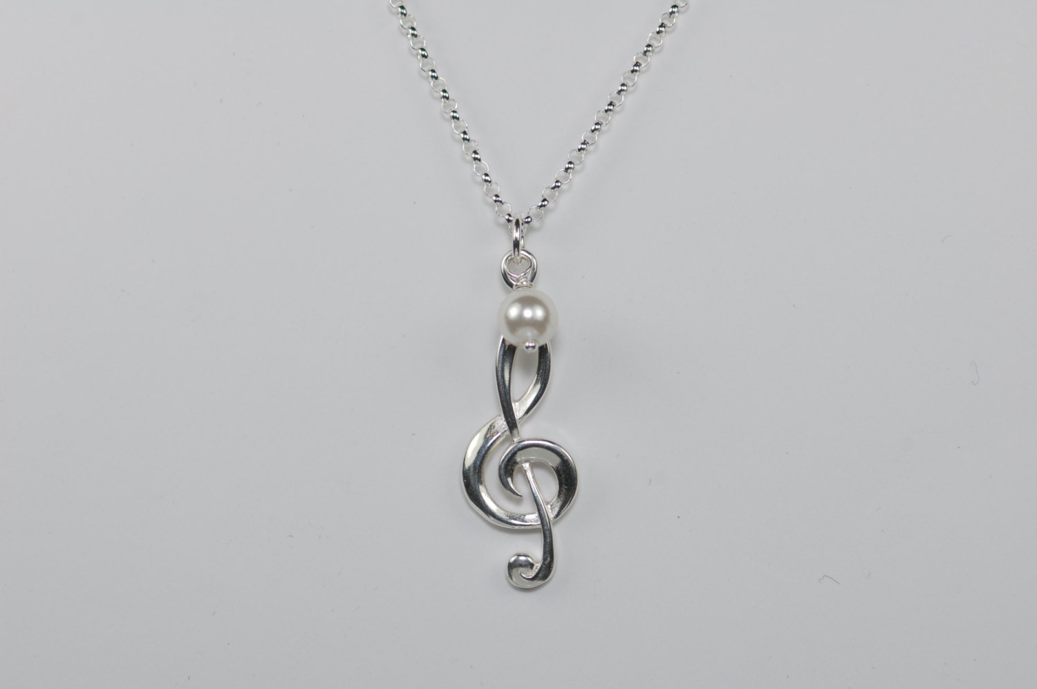 Detail G Clef Necklace Nomer 4