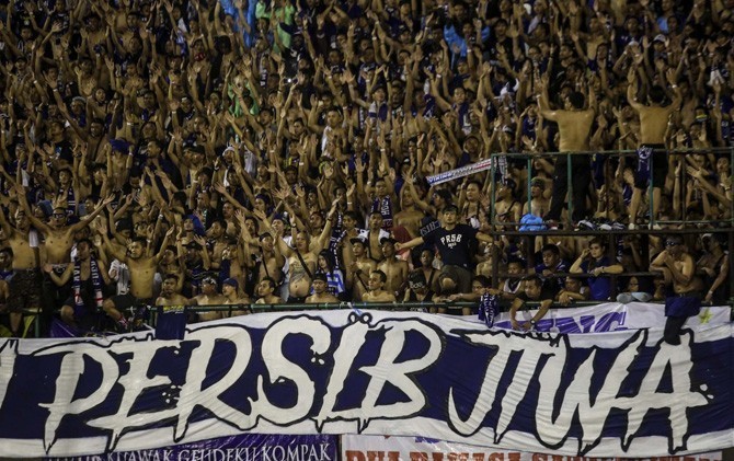 Detail Gambar Persib Bobotoh Nomer 12