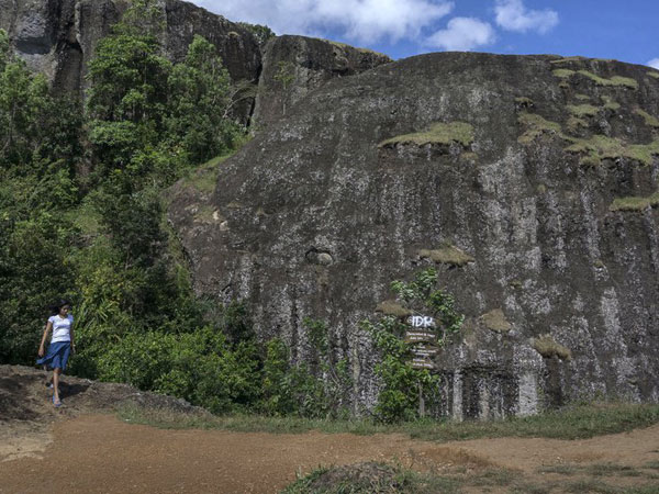 Detail Gambar Pertenakan Di Bawah Gunung Nomer 48