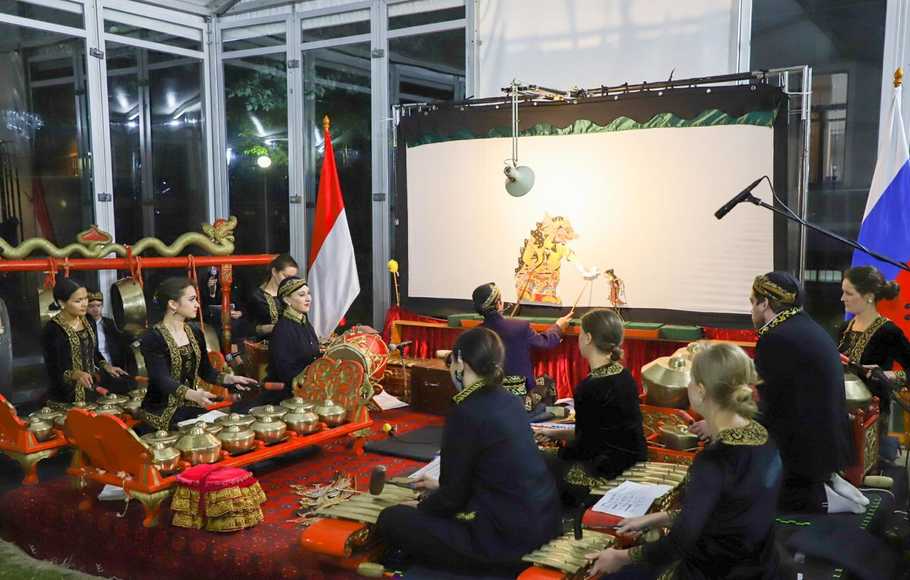 Detail Gambar Pertunjukan Wayang Kulit Nomer 21