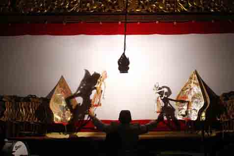 Detail Gambar Pertunjukan Wayang Kulit Nomer 6