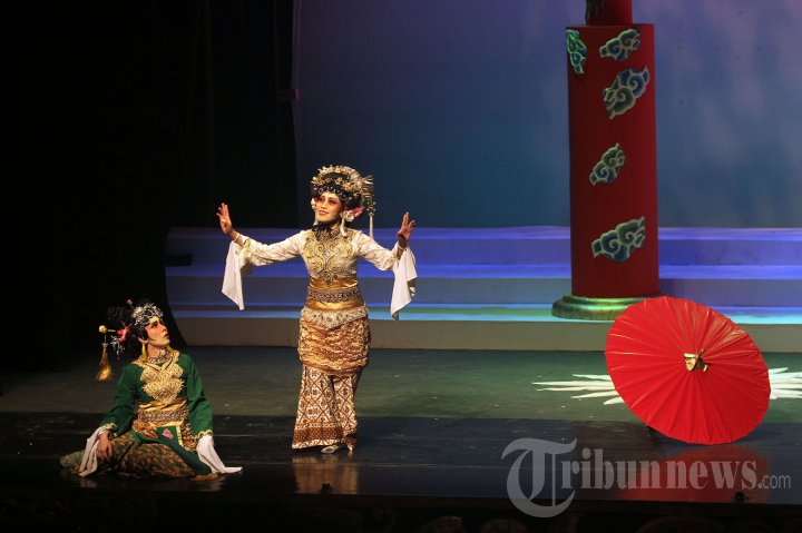 Detail Gambar Pertunjukkan Opera Jakarta Nomer 51