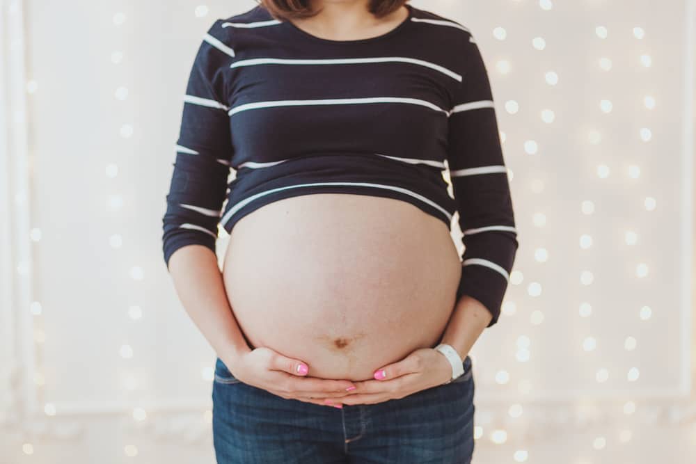Detail Gambar Perut Ibu Hamil 4 Bulan Nomer 52