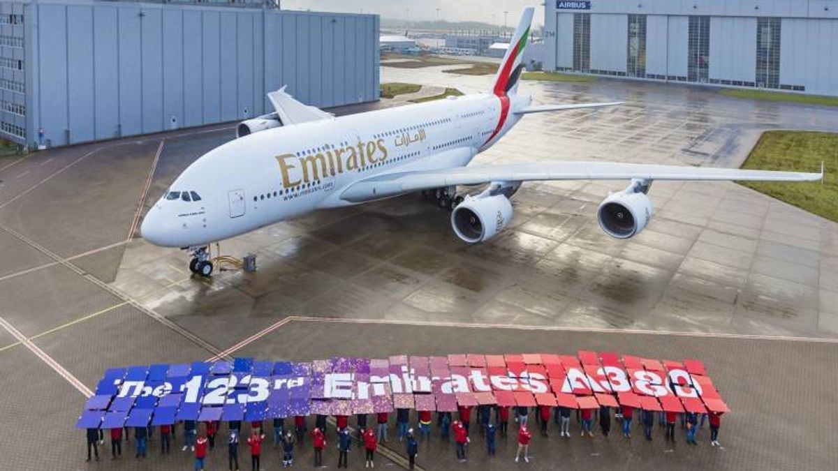 Detail Gambar Pesawat Airbus A380 Nomer 35