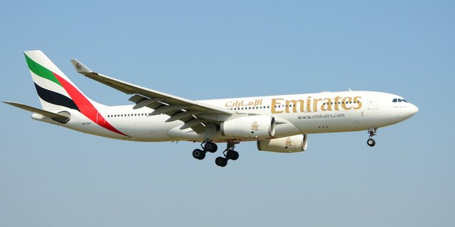 Download Gambar Pesawat Emirates Nomer 13