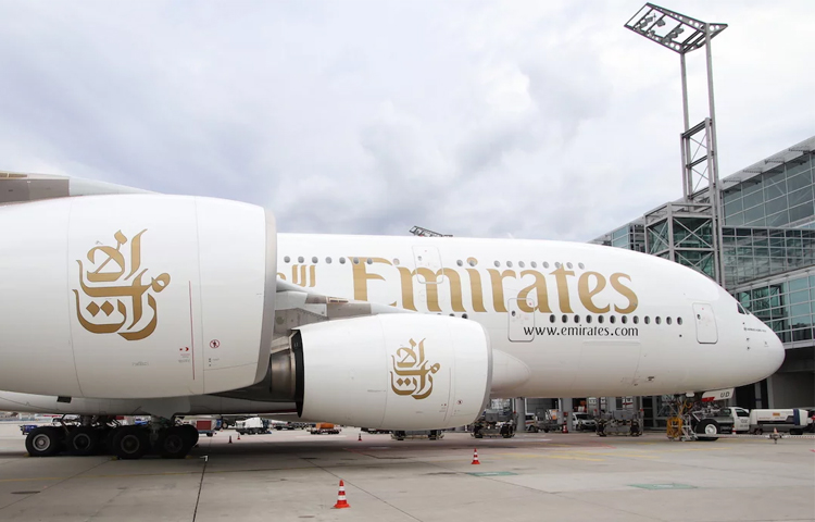 Detail Gambar Pesawat Emirates Nomer 46