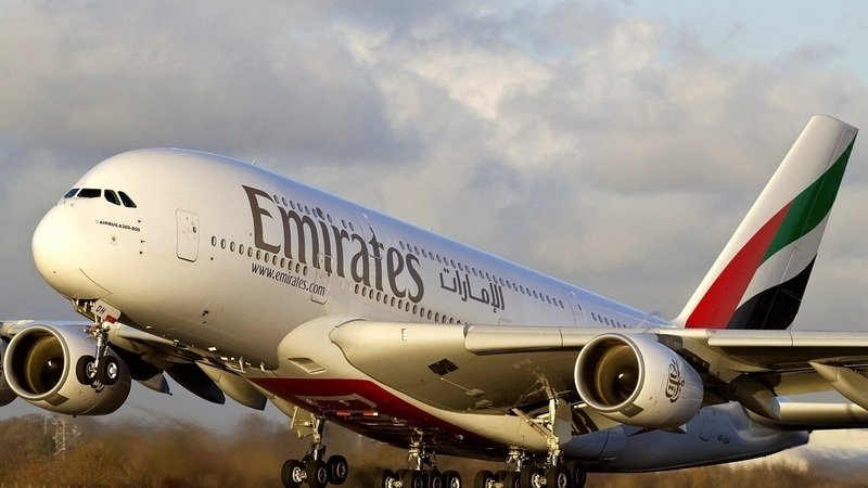 Detail Gambar Pesawat Emirates Nomer 6