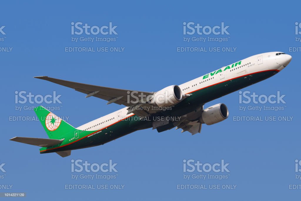 Detail Gambar Pesawat Eva Air Nomer 49