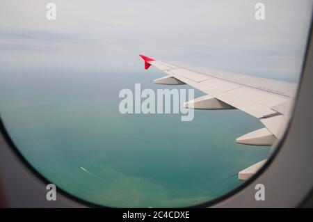 Detail Gambar Pesawat Gambar Lobang Nomer 6