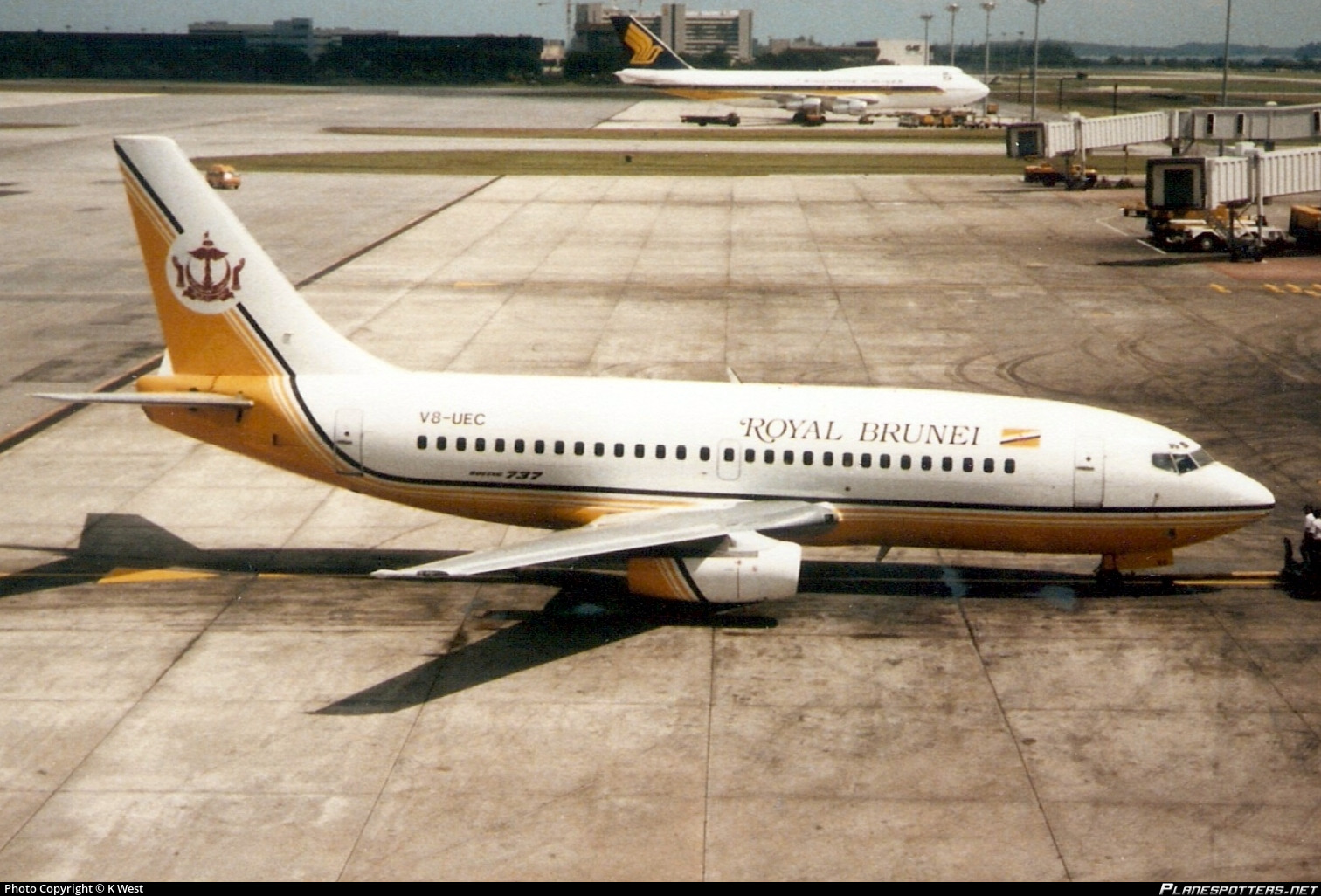 Detail Gambar Pesawat Royal Brunei Airlines Nomer 46