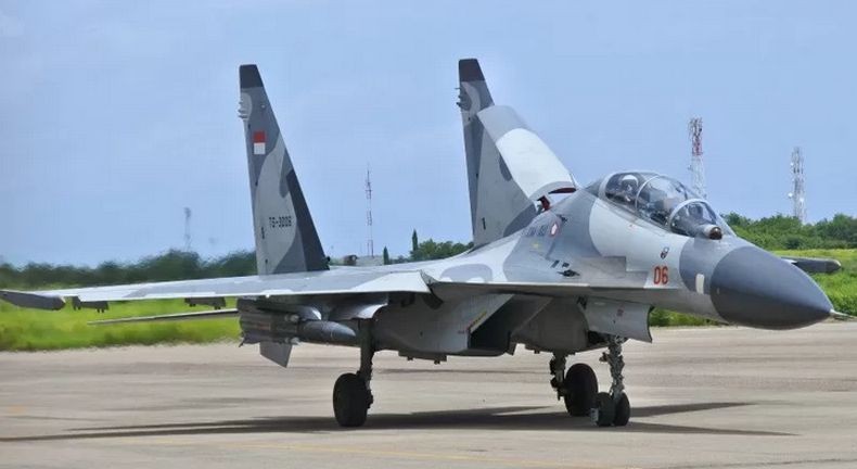 Detail Gambar Pesawat Sukhoi Nomer 18