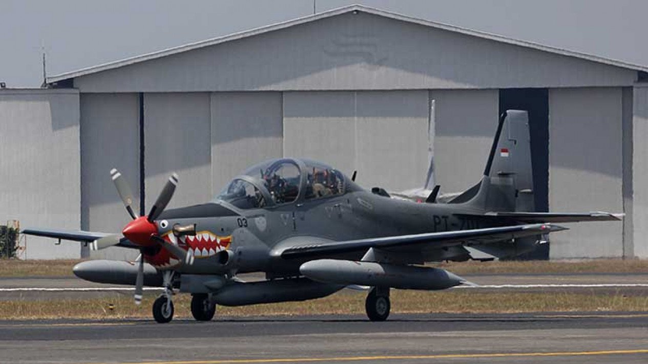 Detail Gambar Pesawat Super Tucano Nomer 17