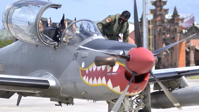 Detail Gambar Pesawat Super Tucano Nomer 41