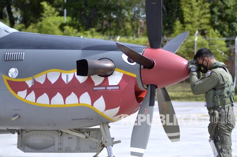 Detail Gambar Pesawat Super Tucano Nomer 44