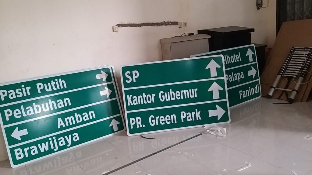 Detail Gambar Petunjuk Jalan Nomer 20