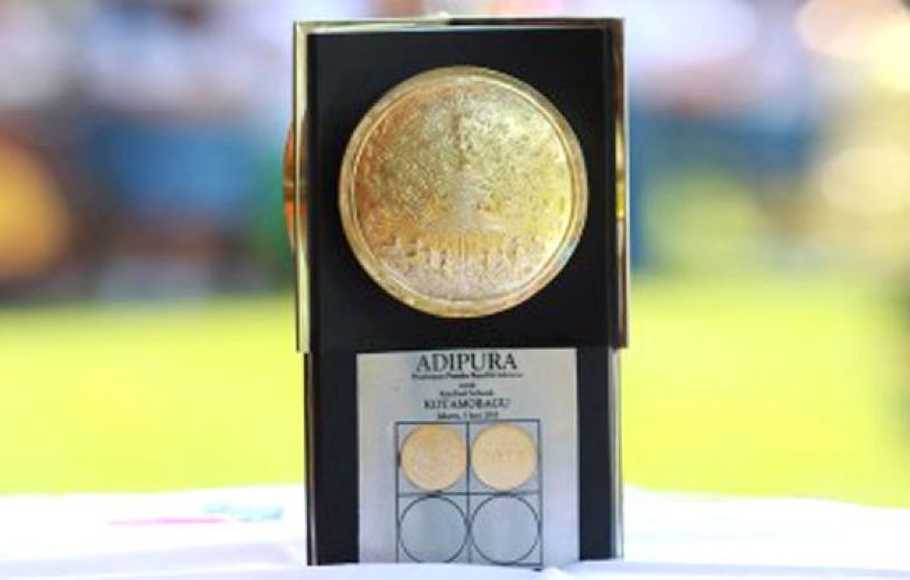 Detail Gambar Piala Adipura Nomer 7