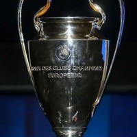 Detail Gambar Piala Champion Nomer 6