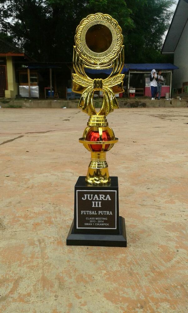 Detail Gambar Piala Futsal Nomer 49