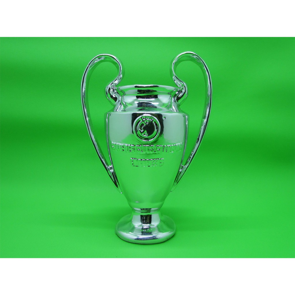 Detail Gambar Piala Liga Champions Nomer 17