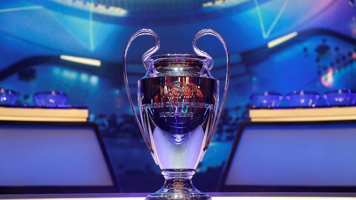 Detail Gambar Piala Liga Champions Nomer 21