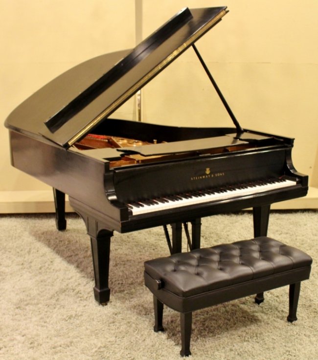 Detail Gambar Piano Klasik Nomer 3