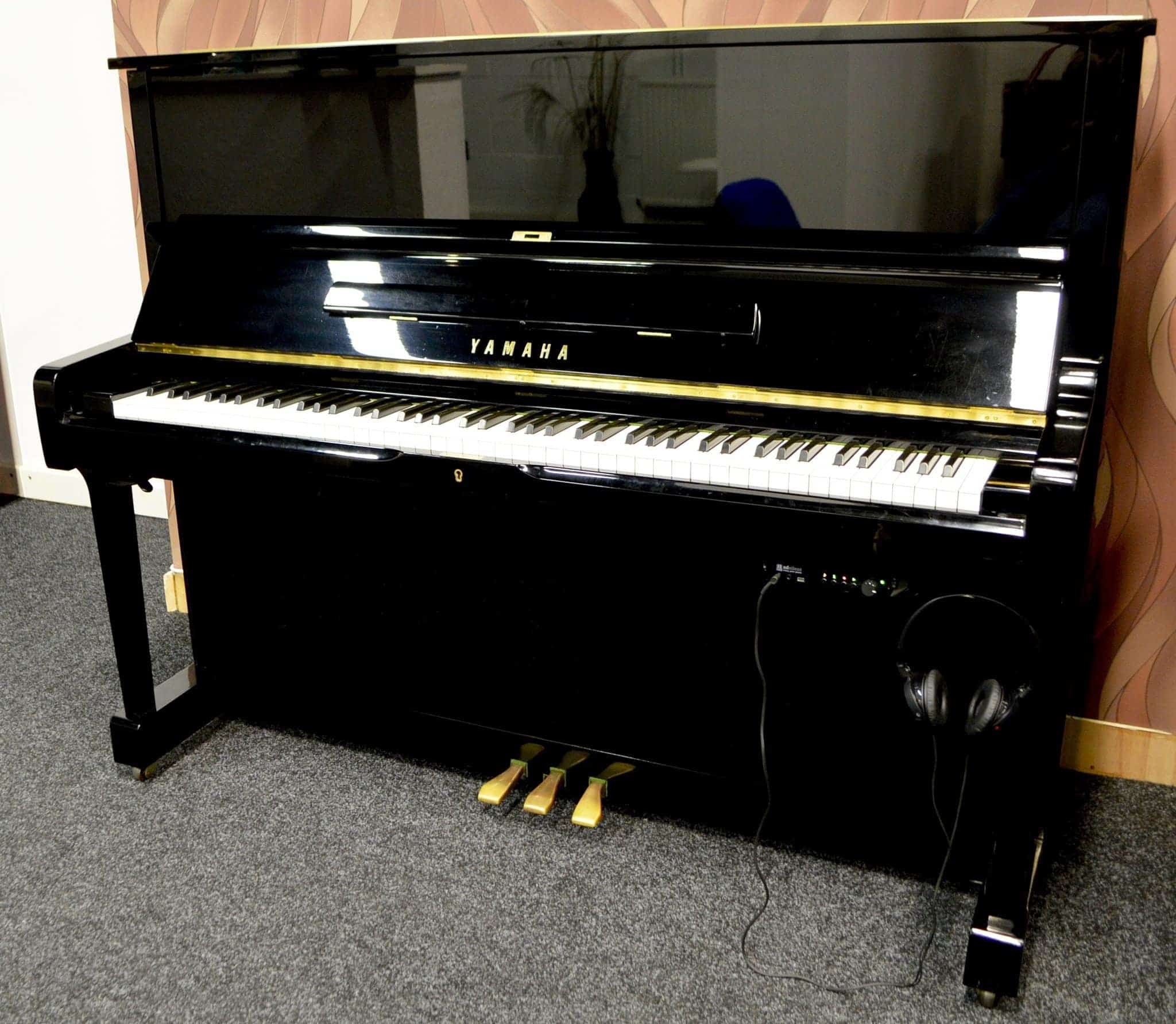 Detail Gambar Piano Yamaha Gambar Piano Yamaha U1 Nomer 17